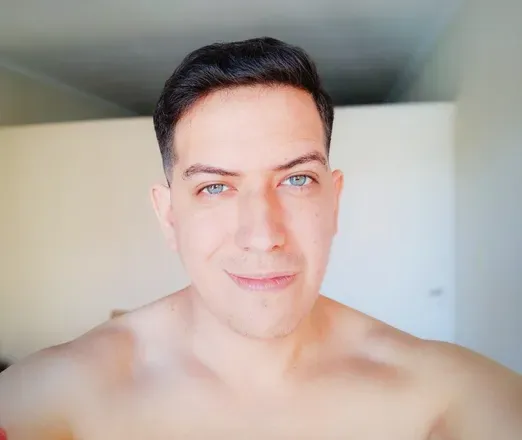 @nickblueeyes