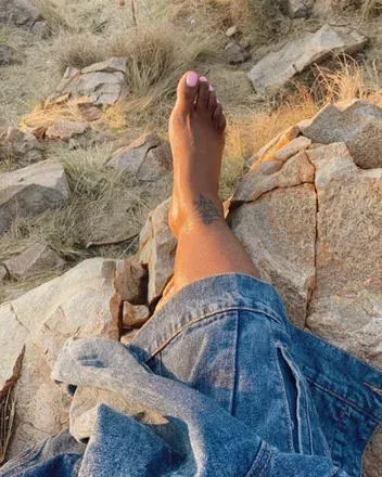 @justmtoes