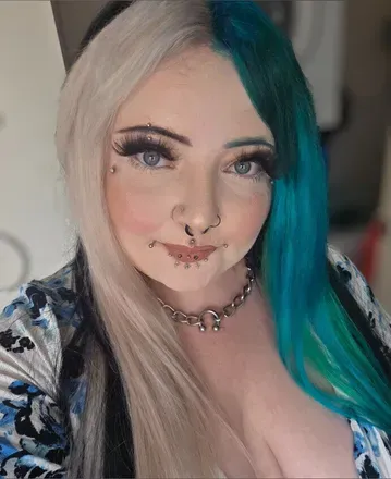 @daisyreynoldsquinn