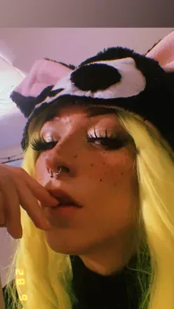 @genderlessglamourghoul