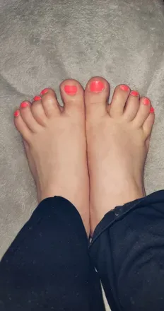 @leylaallen