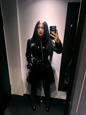 @belladominatrixx