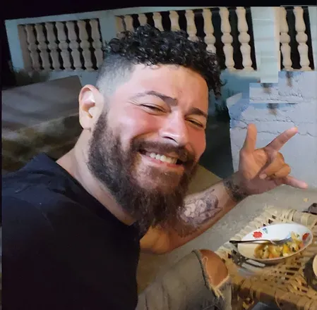 @captsave-a-latina