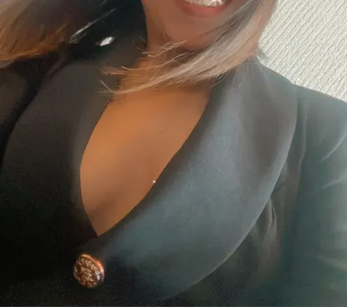 @evahotwifechilanga
