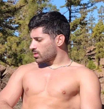 @thenakedzeus
