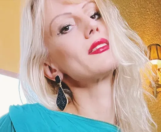 @domkarin