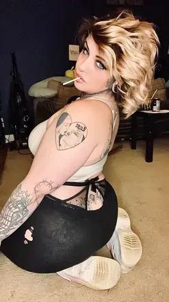 @oneweirdwitch