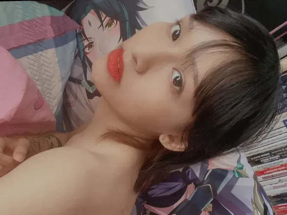 @momoonbunny