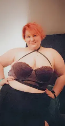 @bratty_lizz