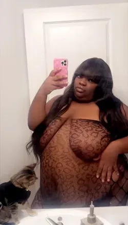 @misspinkyhoe