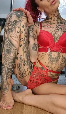 @heeladdictpetite