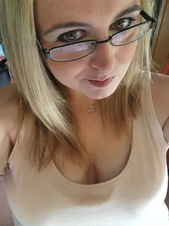 @naughtysecretary