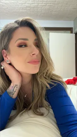 @taralynee