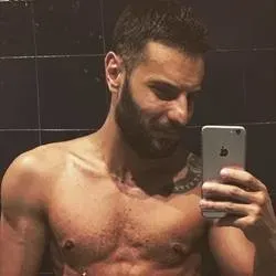 @hyperiion