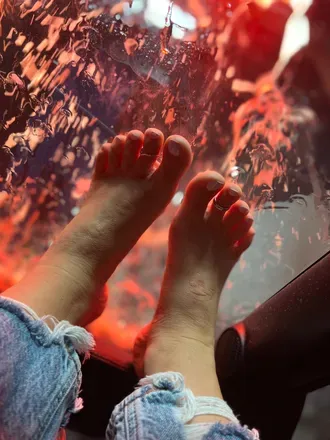 @wifeysexyyyyfeet