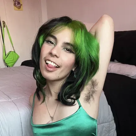 @hellenastone