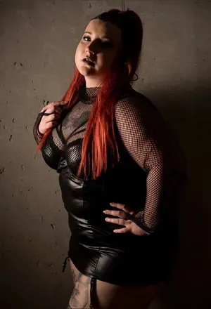 @janacurvy