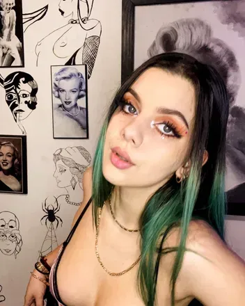 @pollyaddickt