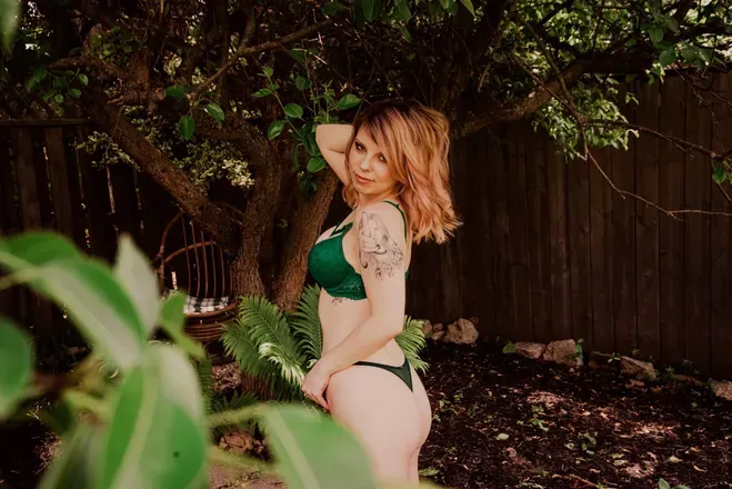 @venus_in_leo