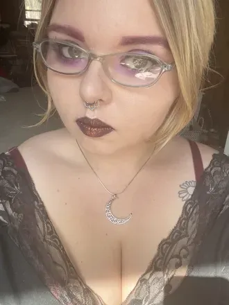 @theheirothot