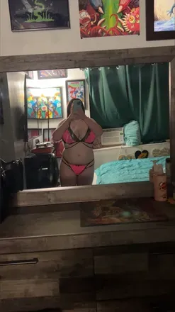 @big.tit.momma