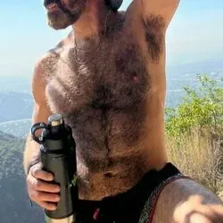 @lahairy_1
