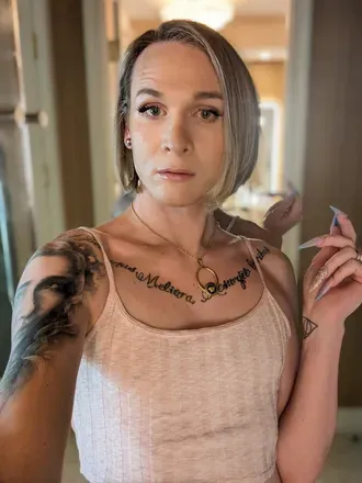 @kristinalongoria