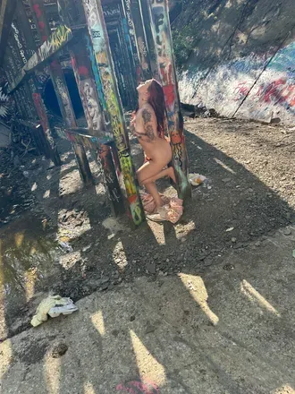 @youserveelia