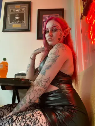 @daphneblakexoxo
