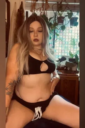 @lyraxlane