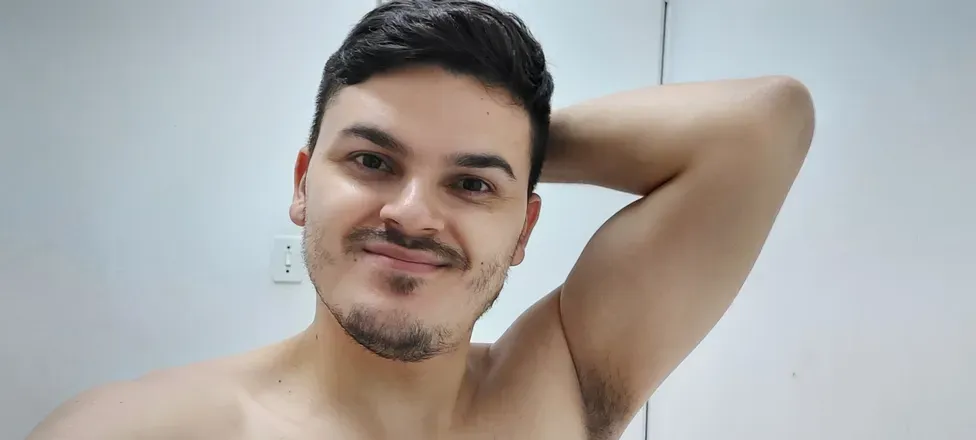 @alveztv