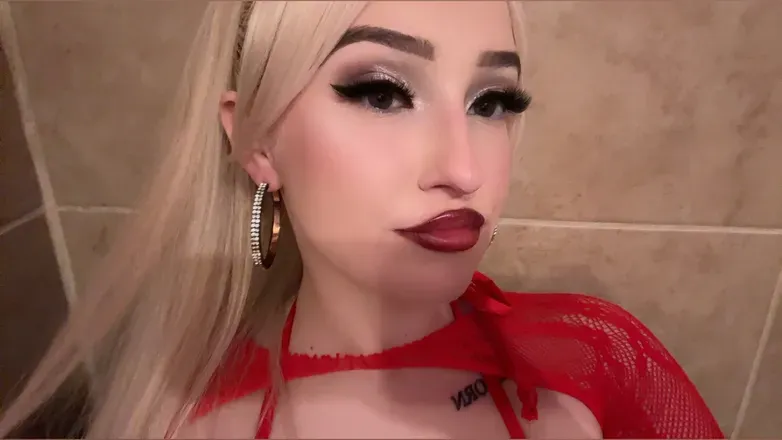 @pinklemonaddee