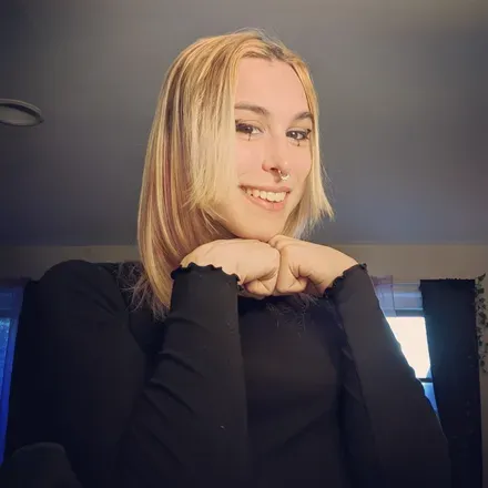 @queenvivvy