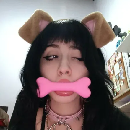 @crisa_uwu