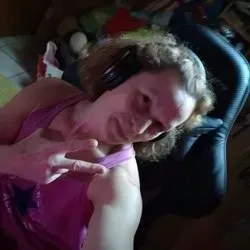 @ava_schultz