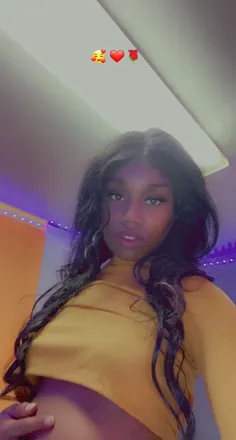 @toplessbabyt