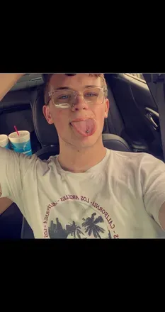 @thiccbrunette69