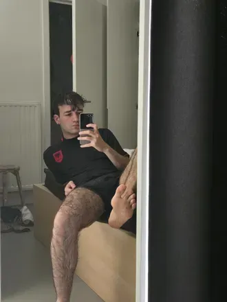 @leomicaly