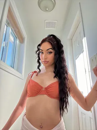 @emmacollinsxo