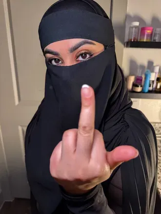 @femdomhijabi