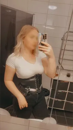 @nini9818