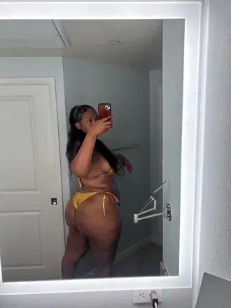 @awwkwardddd