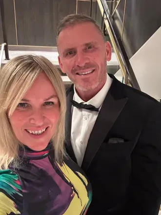 @swingingcouple