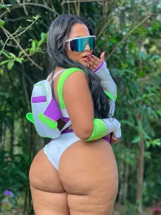 @raychellemcm