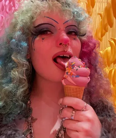 @rollerdame