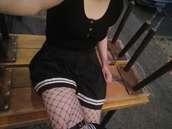 @thigh.high.crossdresser