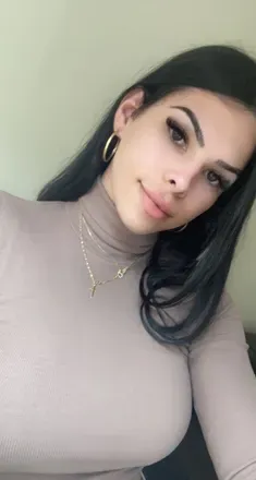 @veronica1099