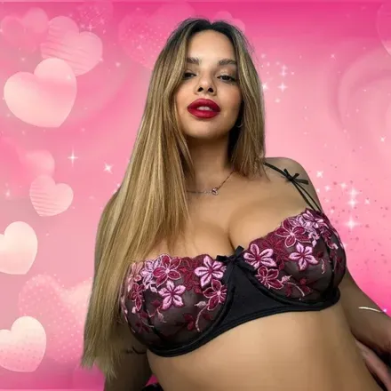 @lolaavalentino
