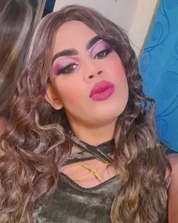 @angela_rouss99