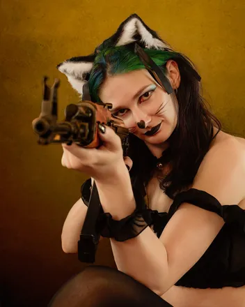@tallcatgirl